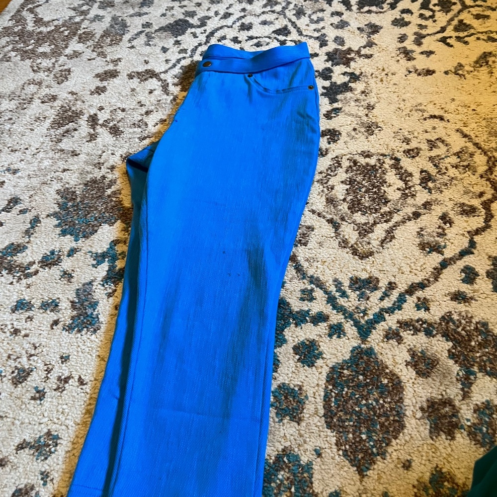 Memoi blue pants no pockets